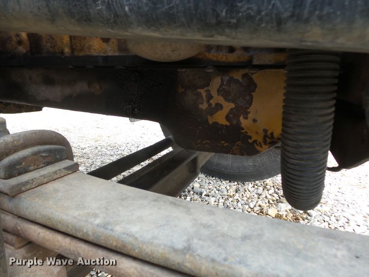 image for item DH7830 2006 Ford F650 Super Duty XLT truck cab and chassis