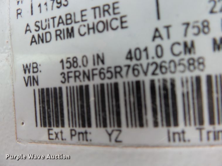 image for item DH7830 2006 Ford F650 Super Duty XLT truck cab and chassis