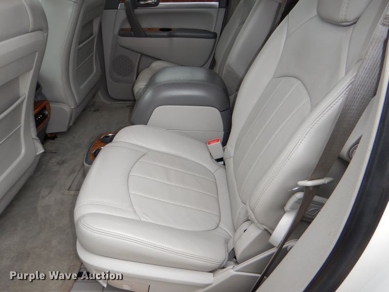 image for item DI2661 2009 Buick Enclave CXL SUV