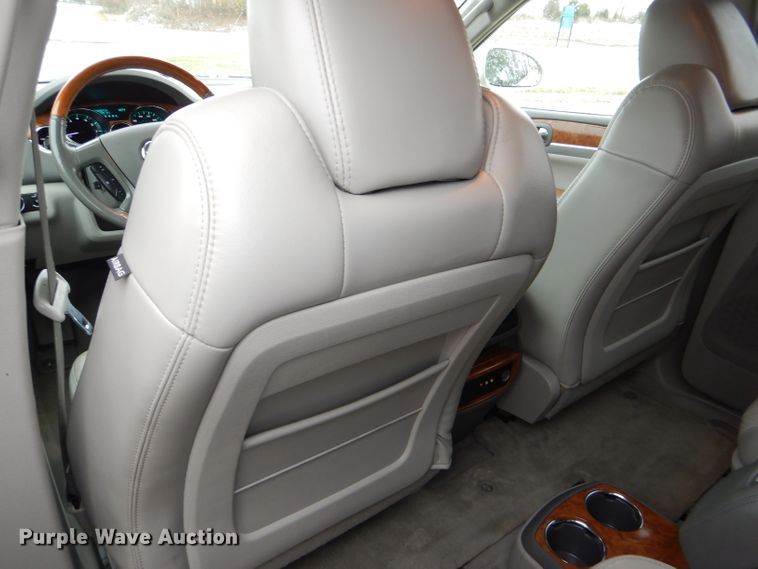 image for item DI2661 2009 Buick Enclave CXL SUV