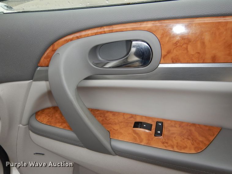 image for item DI2661 2009 Buick Enclave CXL SUV
