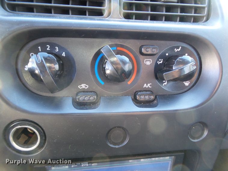 image for item EM9860 2004 Nissan Xterra SE SUV