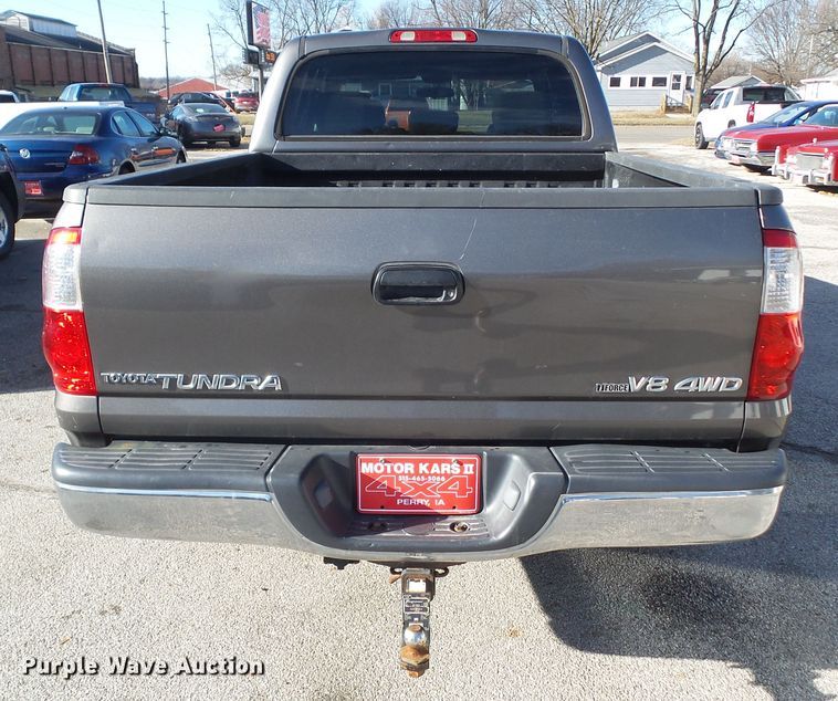 image for item EM9894 2004 Toyota Tundra Double Cab pickup truck