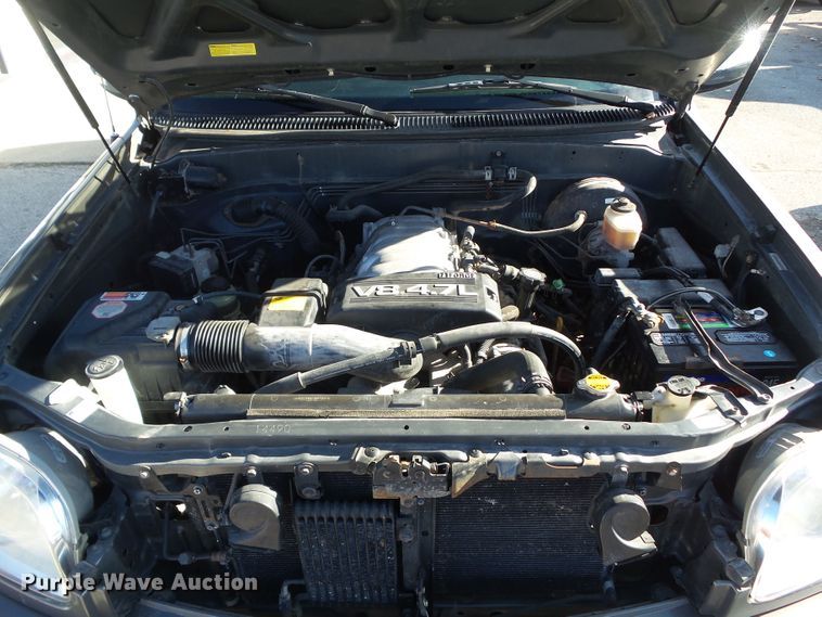 image for item EM9894 2004 Toyota Tundra Double Cab pickup truck