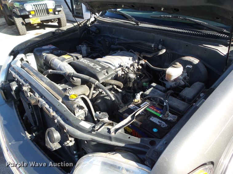 image for item EM9894 2004 Toyota Tundra Double Cab pickup truck