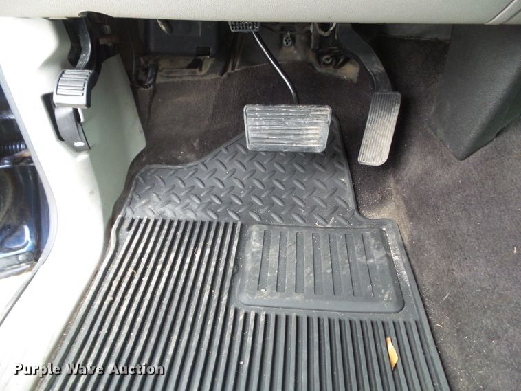 image for item EM9895 2010 Chevrolet Silverado 1500 Crew Cab pickup truck