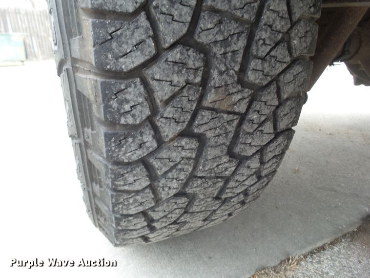 image for item EM9895 2010 Chevrolet Silverado 1500 Crew Cab pickup truck