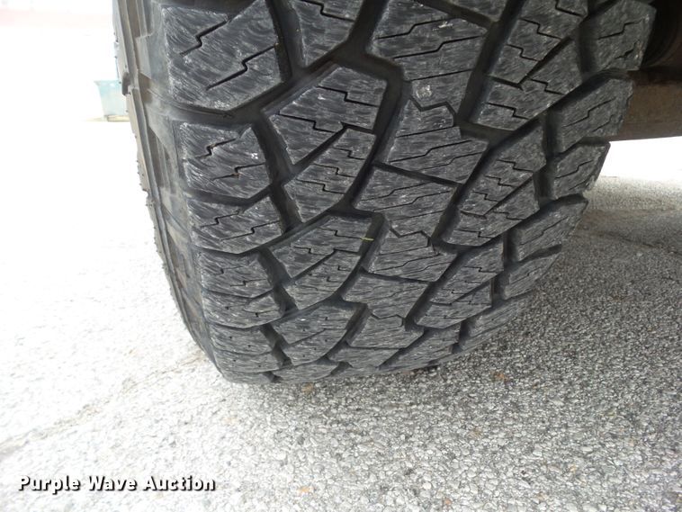 image for item EM9895 2010 Chevrolet Silverado 1500 Crew Cab pickup truck