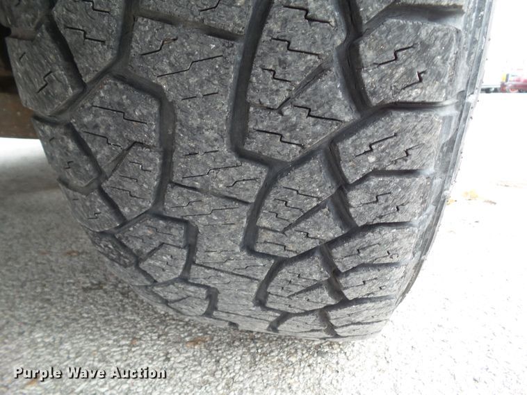 image for item EM9895 2010 Chevrolet Silverado 1500 Crew Cab pickup truck