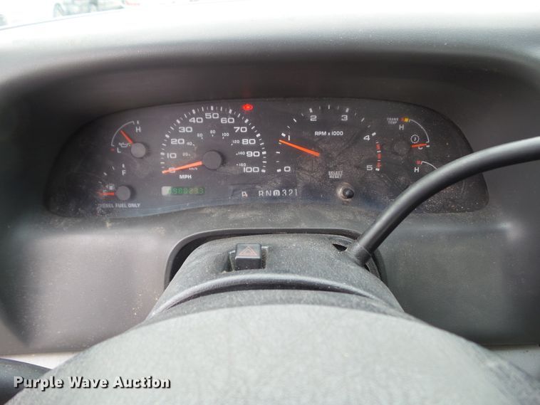 image for item EM9896 2003 Ford F550 Super Duty flatbed truck