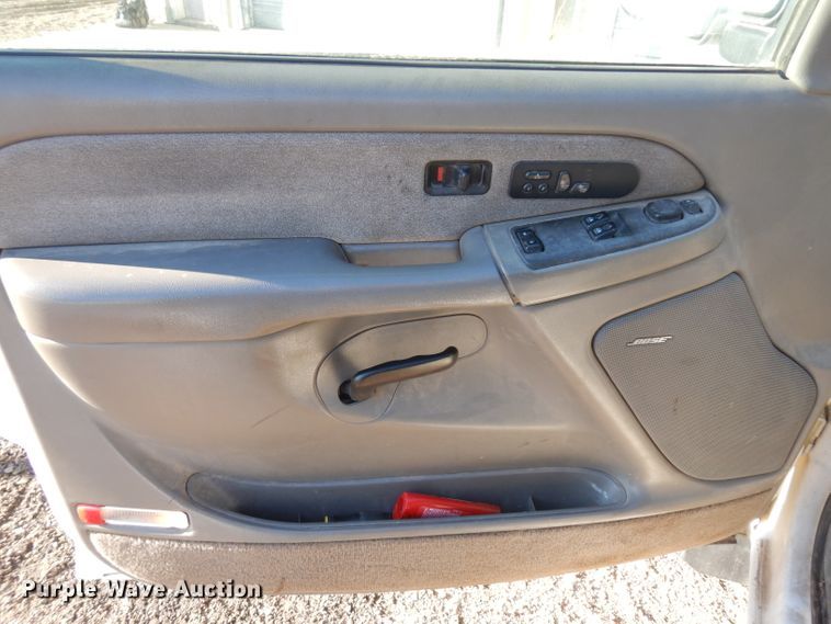 image for item ER9777 2003 Chevrolet Silverado 2500HD Ext. Cab pickup truck