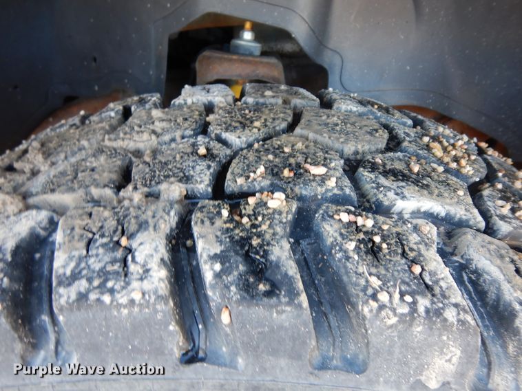 image for item ER9777 2003 Chevrolet Silverado 2500HD Ext. Cab pickup truck