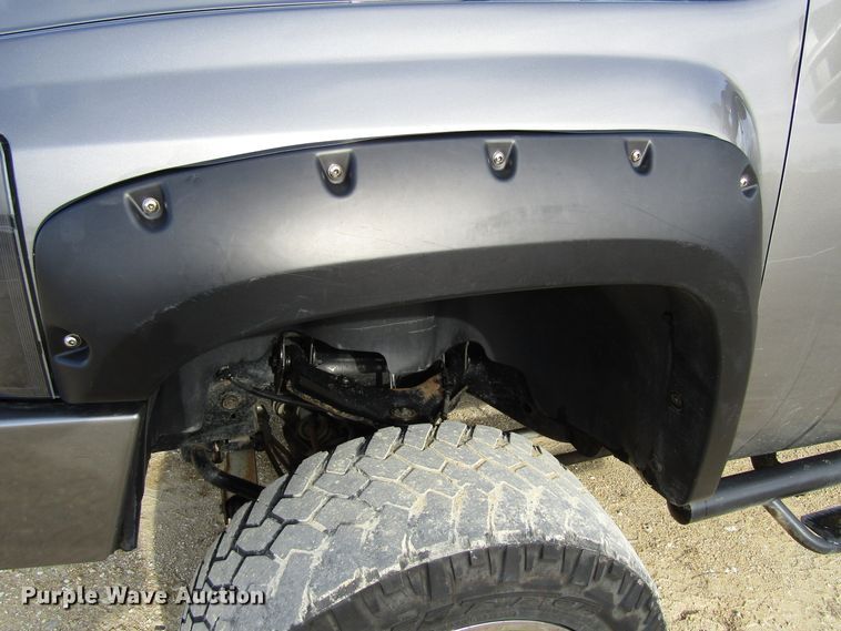 image for item FD9329 2007 Chevrolet Silverado 2500HD Crew Cab pickup truck