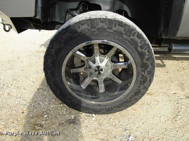 image for item FD9329 2007 Chevrolet Silverado 2500HD Crew Cab pickup truck