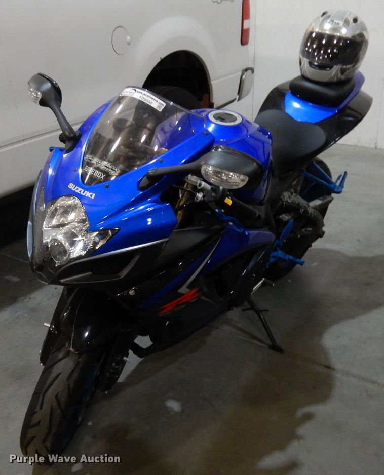 image for item FD9550 2007 Suzuki FX-R600K7 motorcycle