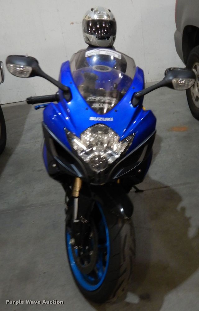 image for item FD9550 2007 Suzuki FX-R600K7 motorcycle