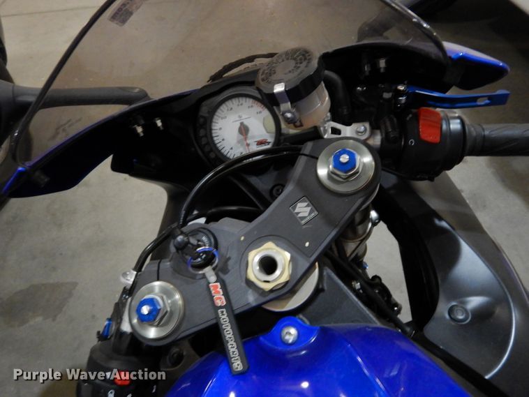 image for item FD9550 2007 Suzuki FX-R600K7 motorcycle