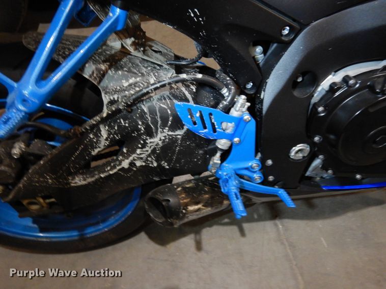 image for item FD9550 2007 Suzuki FX-R600K7 motorcycle