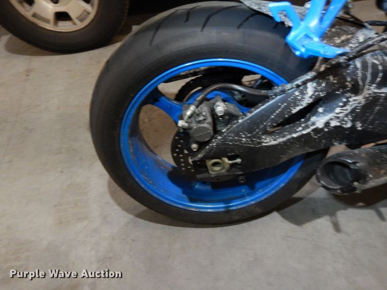 image for item FD9550 2007 Suzuki FX-R600K7 motorcycle