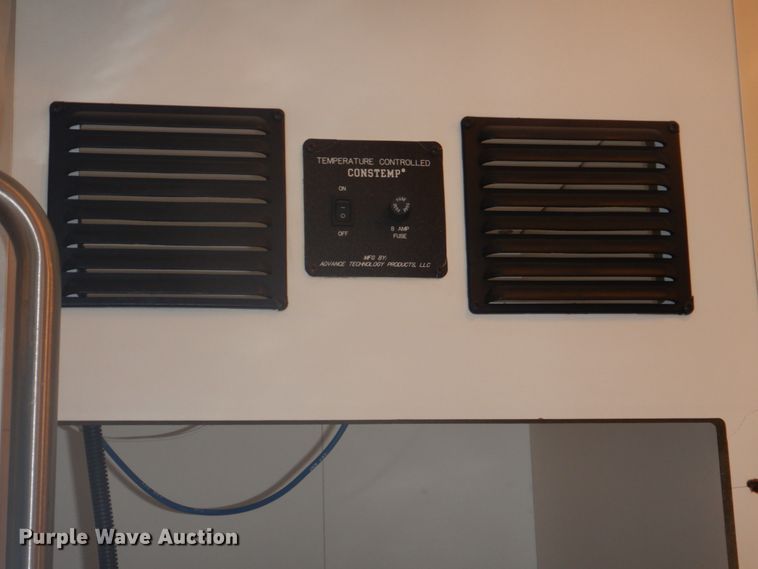 image for item FF9168 2005 Ford E450 Super Duty ambulance