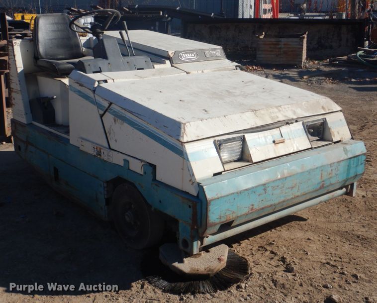 image for item FF9195 Tennant 365 sweeper