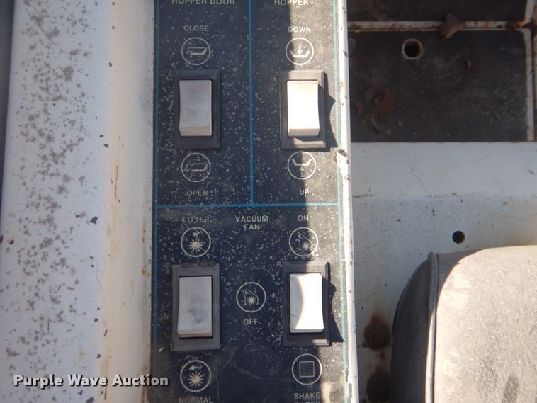 image for item FF9195 Tennant 365 sweeper