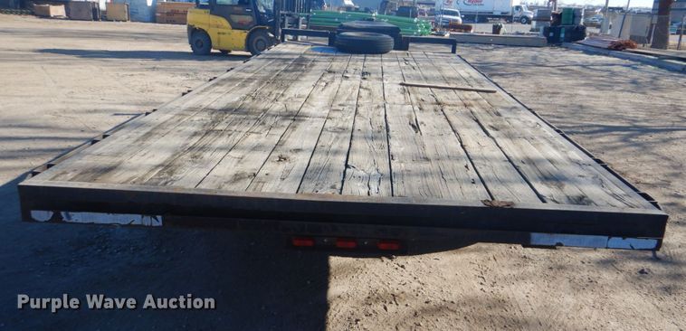 image for item FF9196 2004 Starlite utility trailer