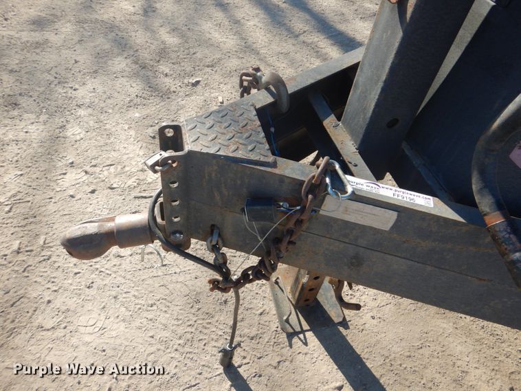 image for item FF9196 2004 Starlite utility trailer