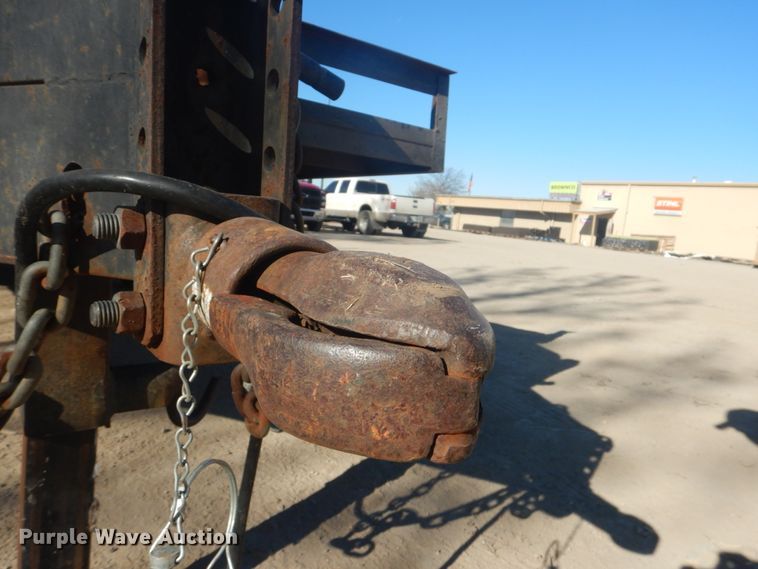 image for item FF9196 2004 Starlite utility trailer