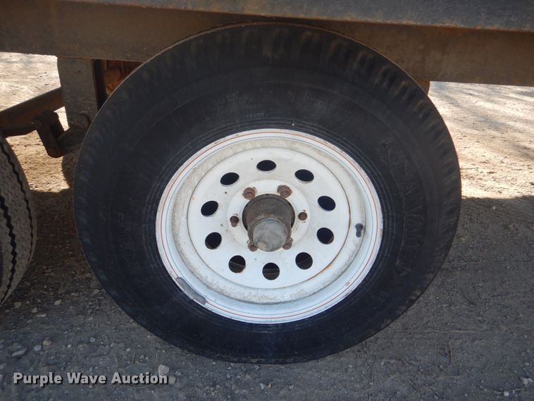 image for item FF9196 2004 Starlite utility trailer