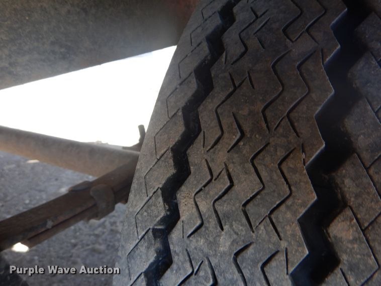 image for item FF9196 2004 Starlite utility trailer