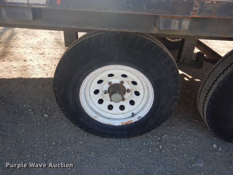image for item FF9196 2004 Starlite utility trailer