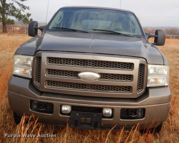 image for item FF9201 2005 Ford Excursion SUV