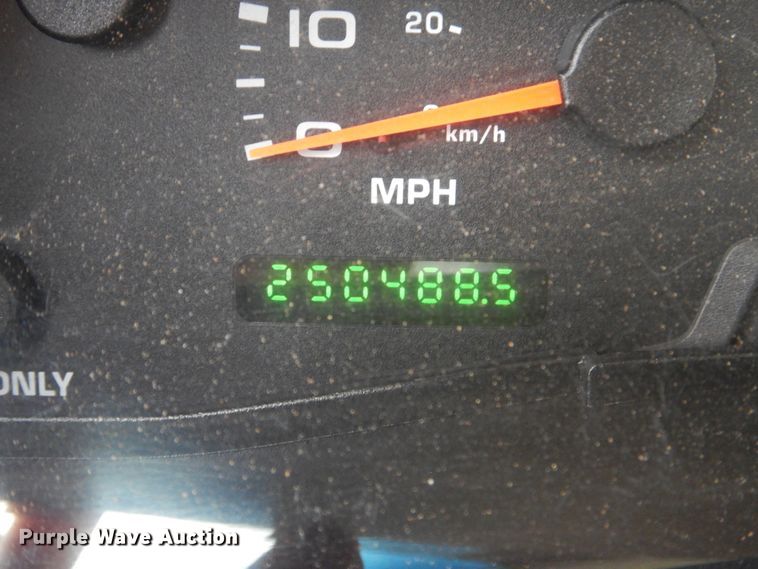 image for item FF9201 2005 Ford Excursion SUV