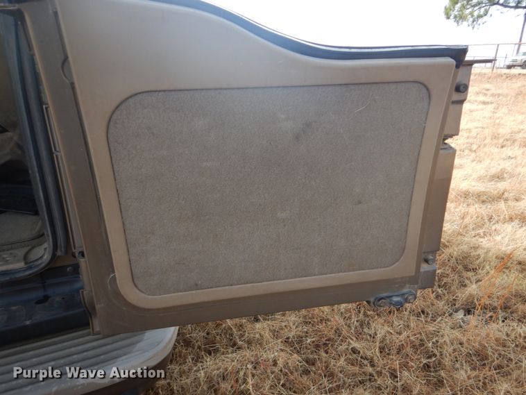 image for item FF9201 2005 Ford Excursion SUV