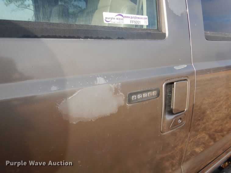 image for item FF9201 2005 Ford Excursion SUV