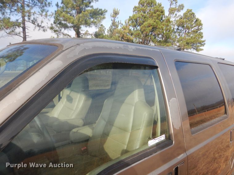 image for item FF9201 2005 Ford Excursion SUV