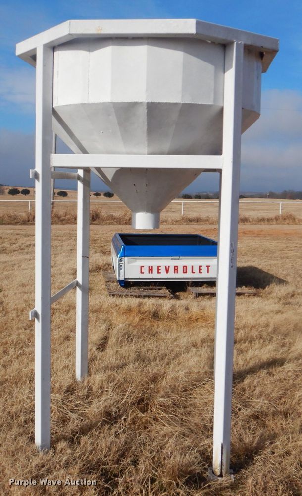 image for item FF9202 Feeder