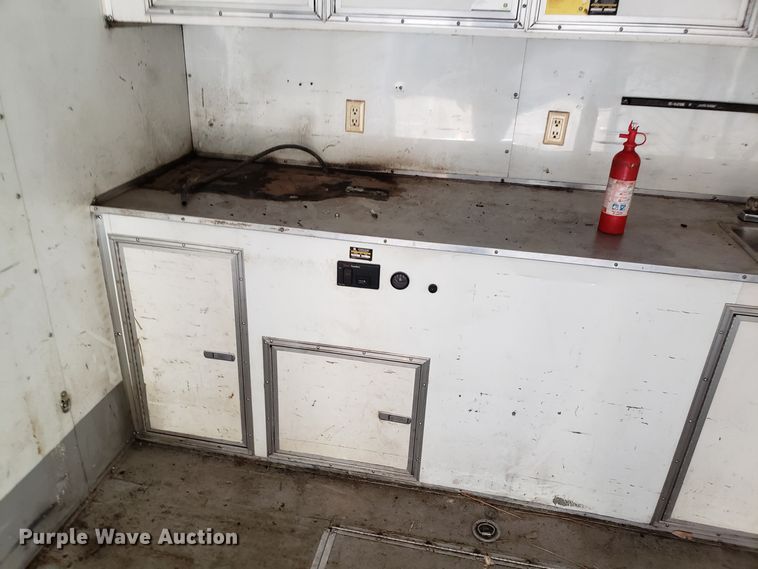 image for item GA9356 2003 Coose enclosed cargo trailer