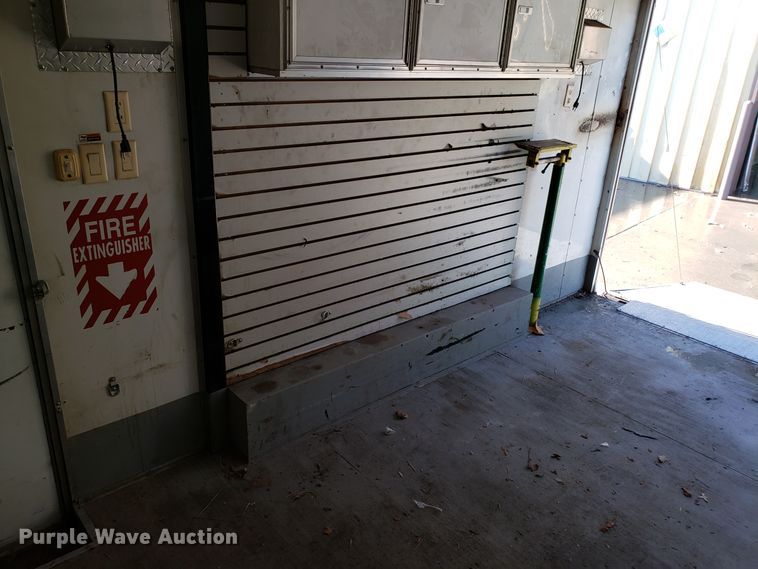 image for item GA9356 2003 Coose enclosed cargo trailer