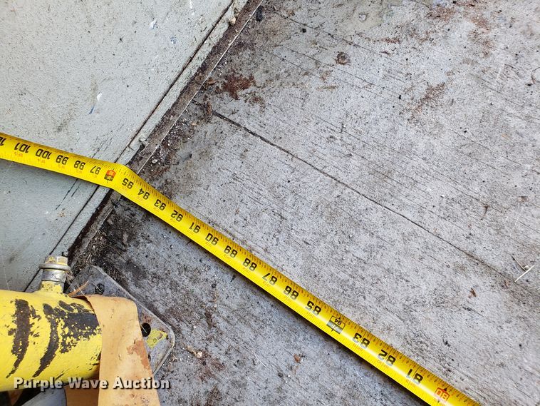 image for item GA9356 2003 Coose enclosed cargo trailer