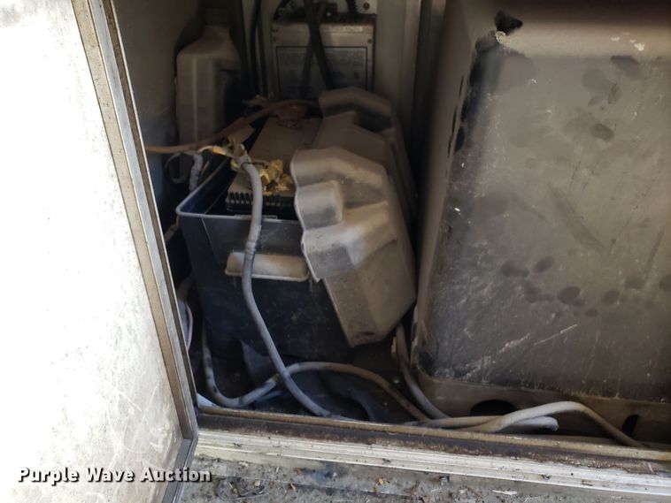 image for item GA9356 2003 Coose enclosed cargo trailer