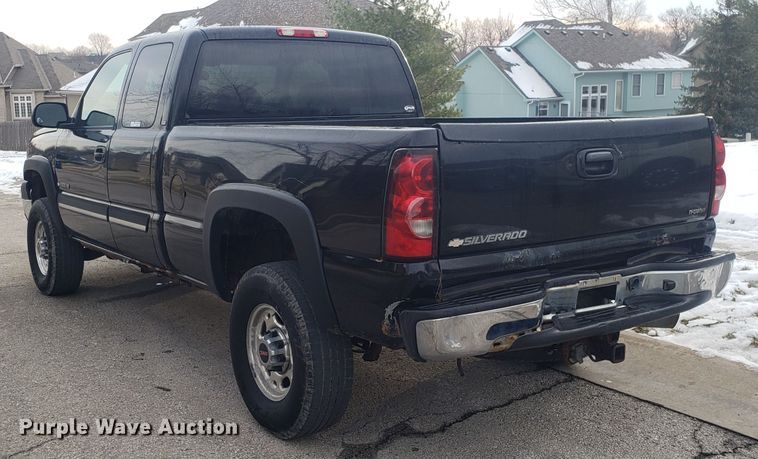 image for item GA9358 2006 Chevrolet Silverado 2500HD Ext. Cab pickup truck