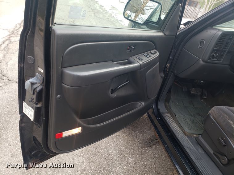 image for item GA9358 2006 Chevrolet Silverado 2500HD Ext. Cab pickup truck