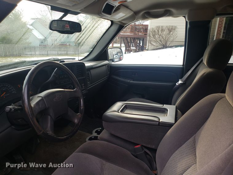 image for item GA9358 2006 Chevrolet Silverado 2500HD Ext. Cab pickup truck