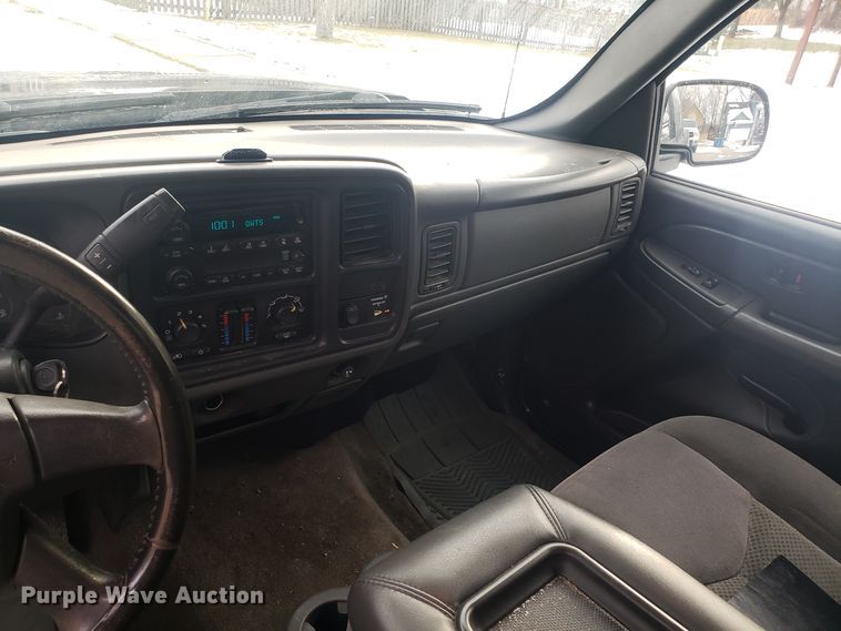 image for item GA9358 2006 Chevrolet Silverado 2500HD Ext. Cab pickup truck