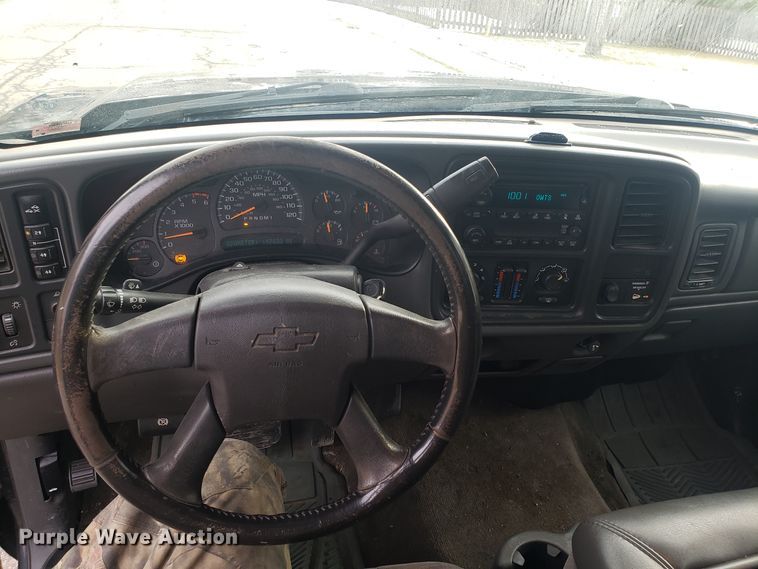 image for item GA9358 2006 Chevrolet Silverado 2500HD Ext. Cab pickup truck