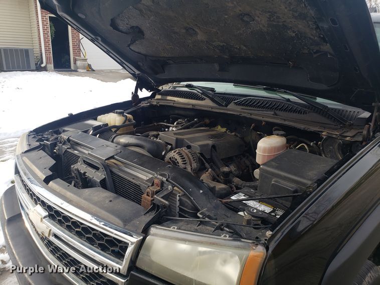 image for item GA9358 2006 Chevrolet Silverado 2500HD Ext. Cab pickup truck