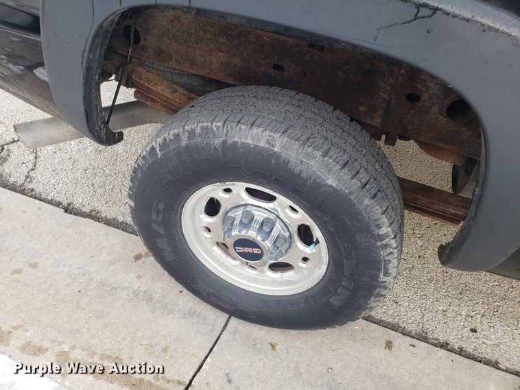 image for item GA9358 2006 Chevrolet Silverado 2500HD Ext. Cab pickup truck