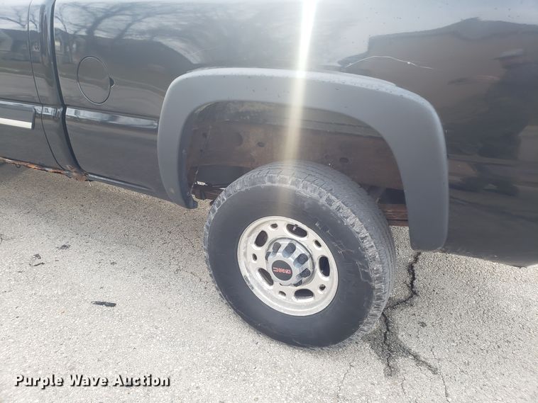 image for item GA9358 2006 Chevrolet Silverado 2500HD Ext. Cab pickup truck